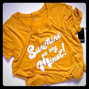 a.n.a ‘sunshine on my mind’ ladies med yellow tee